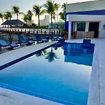 Flat No Iate Plaza Aparthotel