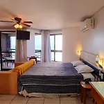 Flat No Iate Plaza Hotel